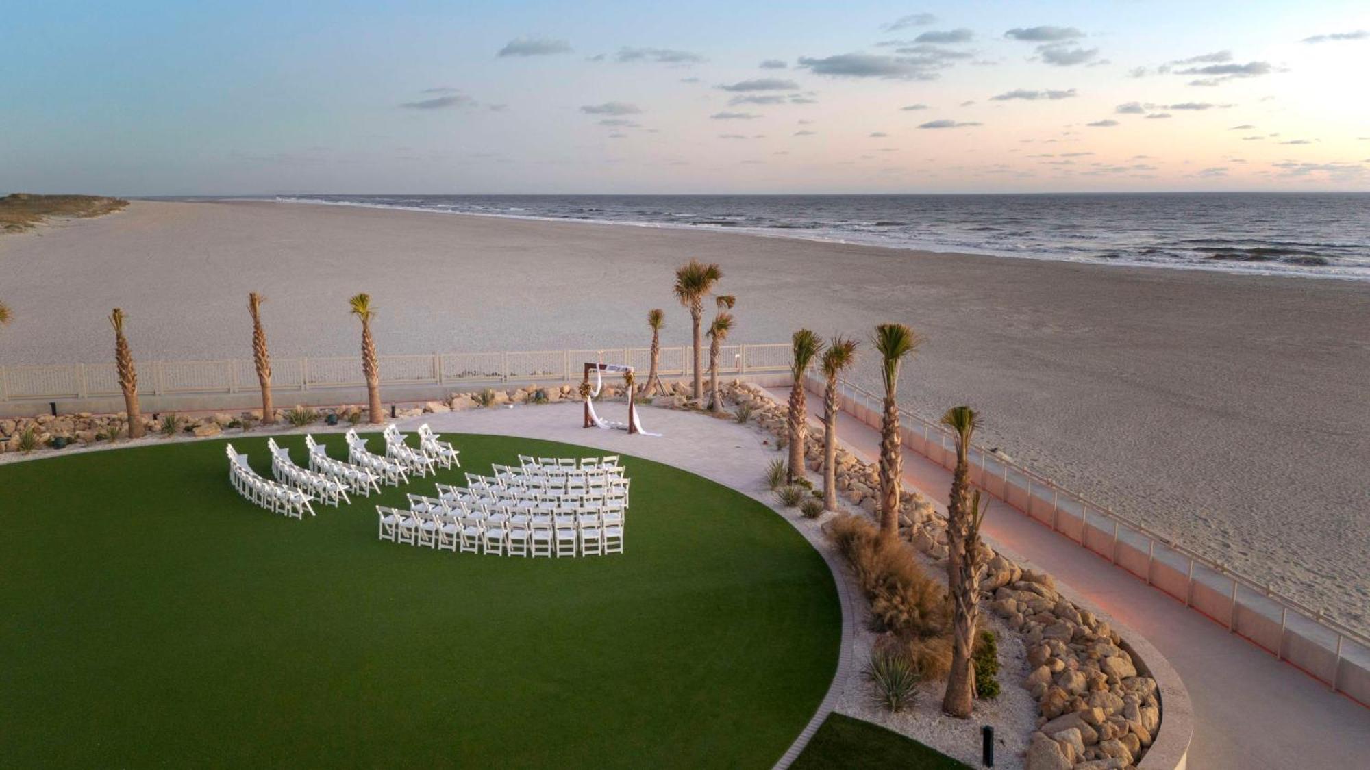 Embassy Suites St Augustine Beach Oceanfront Resort St. Augustine Exterior photo